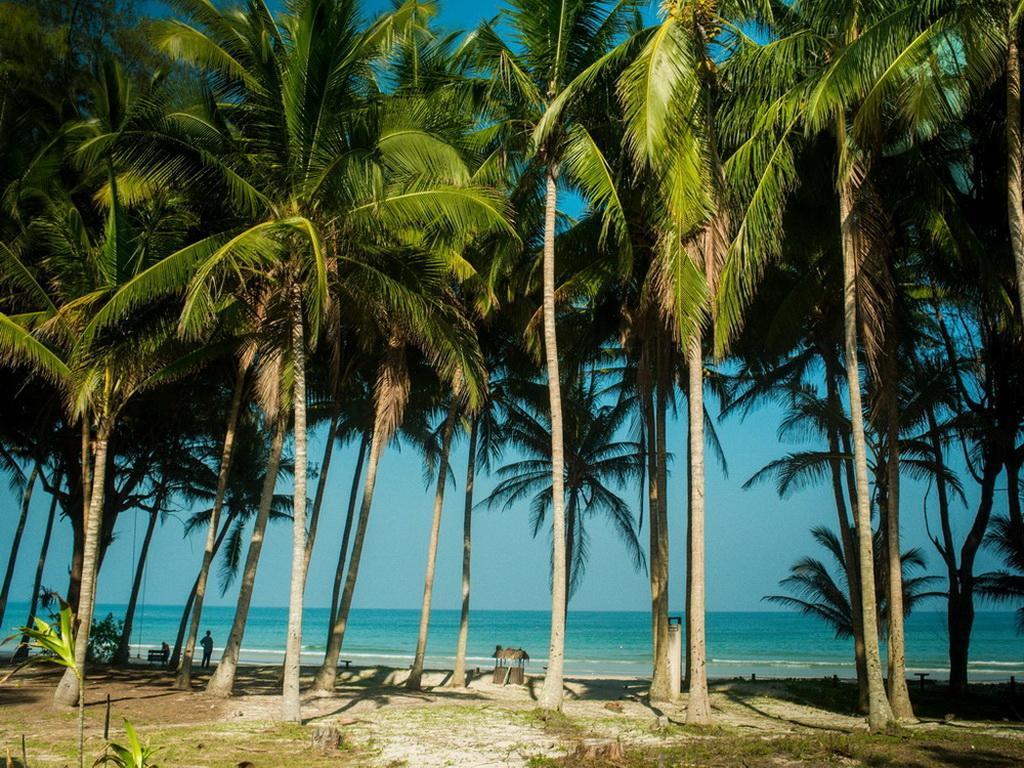 Baan Chumphon Pathio Exterior foto