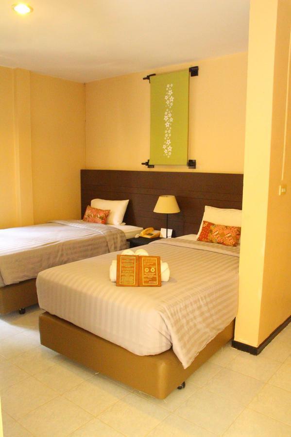 Baan Chumphon Pathio Exterior foto