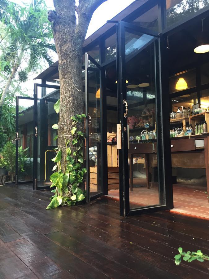 Baan Chumphon Pathio Exterior foto
